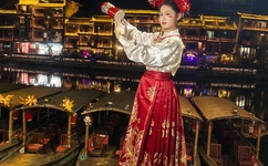 含着奶头搓揉深深挺进视频